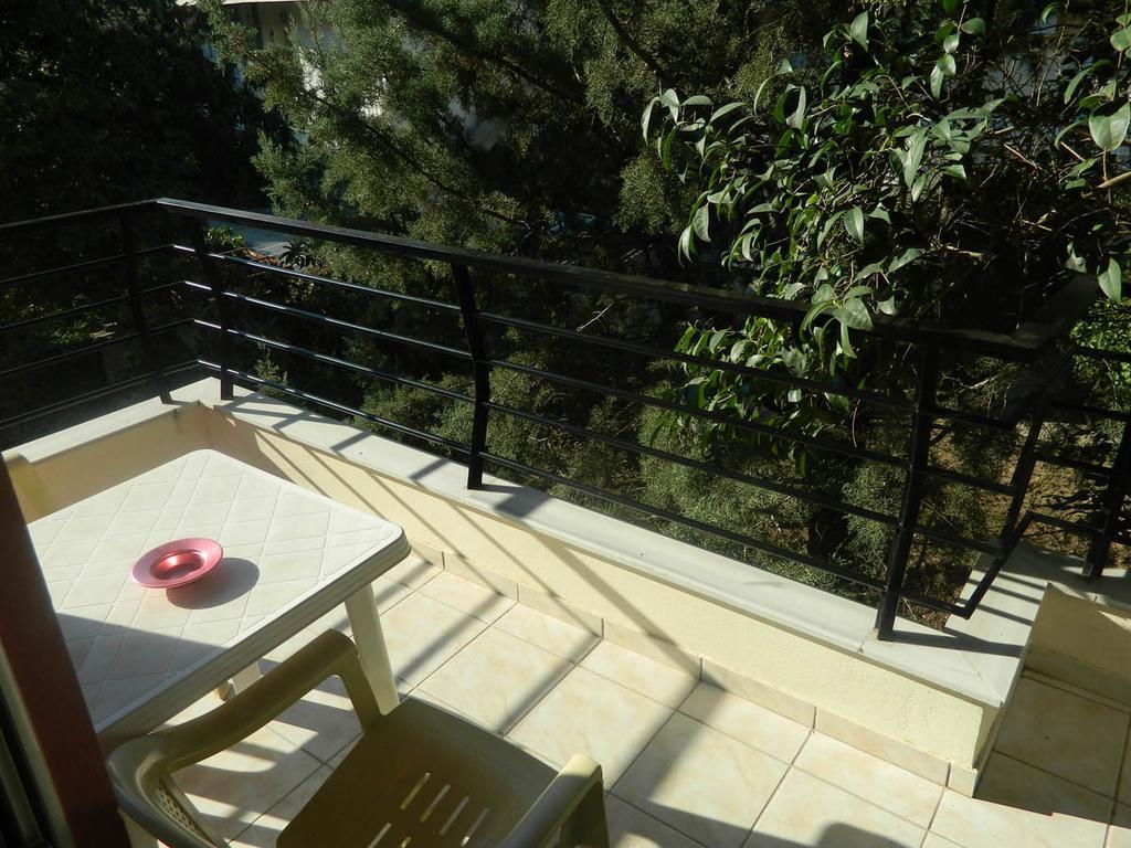 Peridromos Hotel Livadeia Exterior photo