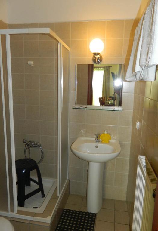 Peridromos Hotel Livadeia Room photo